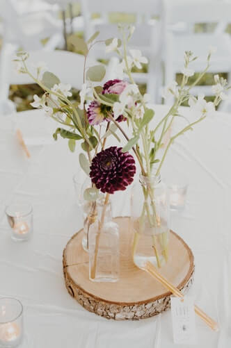 Tischdeko mit Blumen